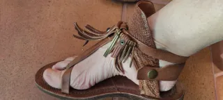 Sandalias étnicas piel