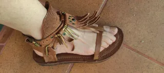 Sandalias étnicas piel