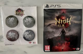 Nioh 3 PS5 Juego + Set Insignias