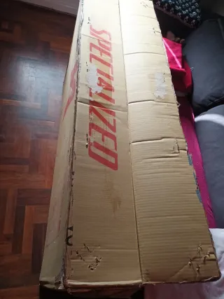 Caja de cartón para bicicleta Specialized