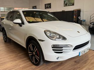 Precioso Porsche Cayenne 3.0 Tdi con techo