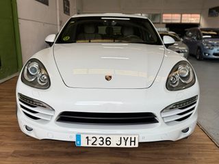 Precioso Porsche Cayenne 3.0 Tdi con techo