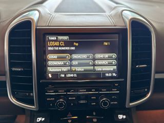 Precioso Porsche Cayenne 3.0 Tdi con techo