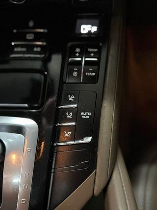 Precioso Porsche Cayenne 3.0 Tdi con techo