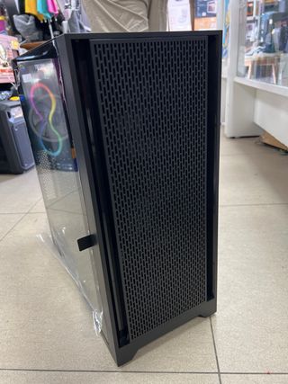 Caja Gaming con 7 Ventiladores RGB