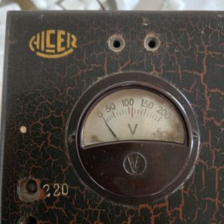 Transformador Eléctrico Antiguo