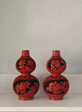 Pareja jarrones chinos cinabrio florales