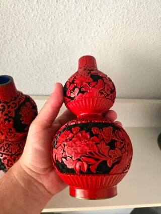 Pareja jarrones chinos cinabrio florales