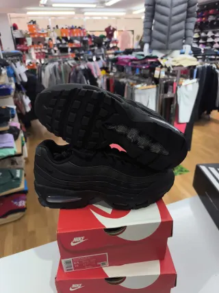 Nike Air Max 95  OG Negras