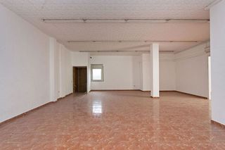 Local comercial en venta en Sant Vicenç dels Horts