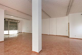 Local comercial en venta en Sant Vicenç dels Horts