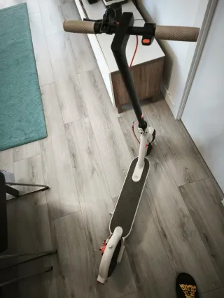 Patinete Eléctrico Xiaomi Mi Scooter 3