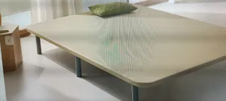 Base tapizada 135x190cm + 6 patas