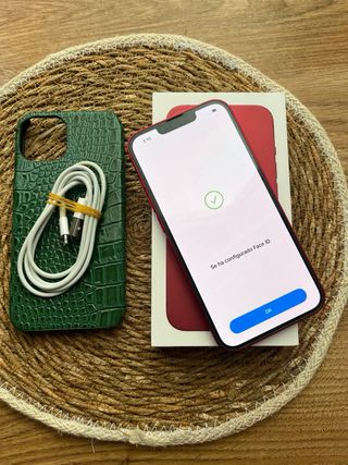 iPhone 13 256GB Rojo