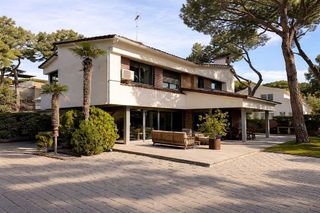 Chalet en alquiler en La Pineda en Castelldefels