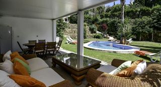 Chalet en alquiler en Elviria en Marbella