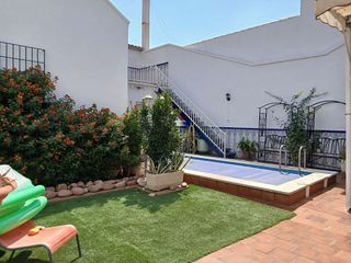 Casa adosada en venta en Valdepeñas