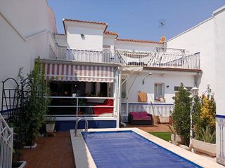 Casa adosada en venta en Valdepeñas