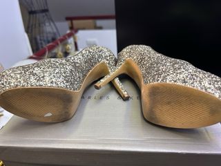 Tacones Charles & Keith Brillantes
