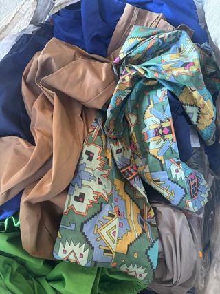 Lote Ropa Laboral Cierre Mas de 1000 uds