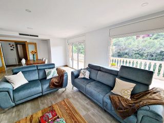 Chalet en venta en Cervelló