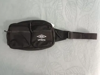 Riñonera Umbro Negra