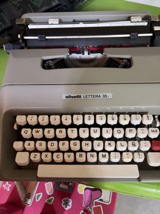 Máquina de escribir Olivetti