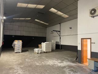 Nave industrial en alquiler en Santa Cruz - Industria - Polígono Campollano en Albacete