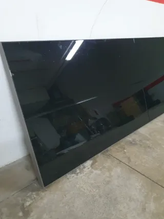 Cabecero de cama negro. Madera lacada