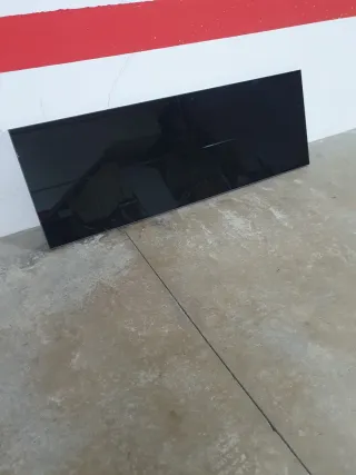 Cabecero de cama negro. Madera lacada