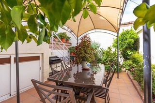 Casa adosada en venta en Cervantes en Granada