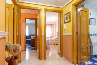 Casa adosada en venta en Cervantes en Granada