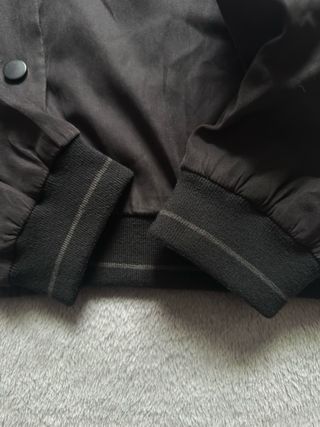 Chaqueta Bomber Pull&Bear negra Talla M