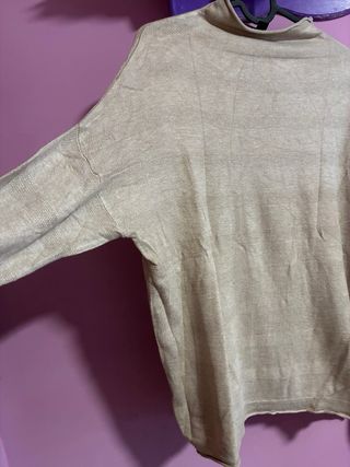 Jersey beige con rayas