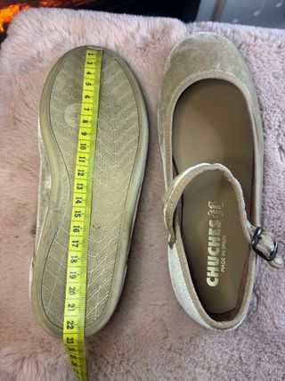 Zapatos niña terciopelo beige