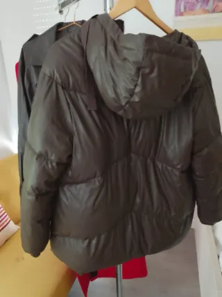 Parka corta Pedro del Hierro con capucha