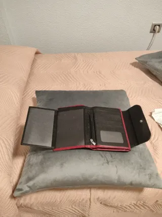 Monedero Piel Bosanova Negro y Rojo