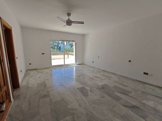 Chalet en alquiler en Elviria en Marbella