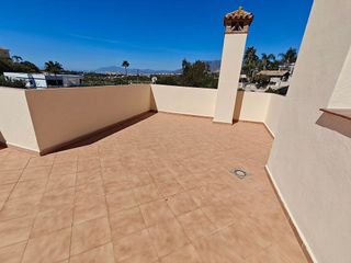 Chalet en alquiler en Elviria en Marbella