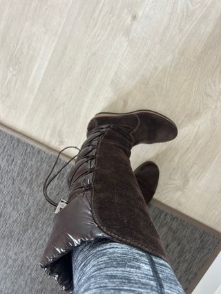 Botas altas marrones