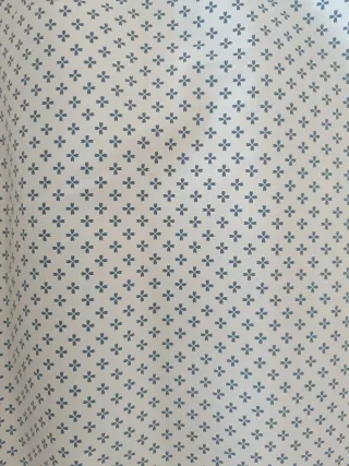 Cuna de madera con colchón