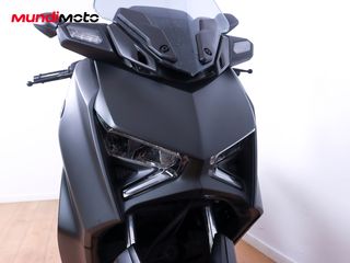 YAMAHA X-MAX 125