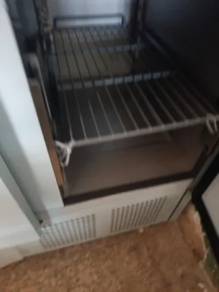 MESA FRÍA TRES PUERTAS 135 CM. 658746091