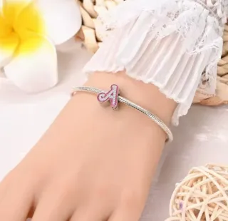 Charm Letra A Pandora Rosa y Plata