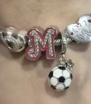 Charm Letra A Pandora Rosa y Plata