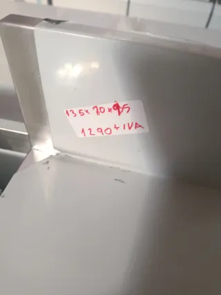 MESA REFRIGERADA 3 PUERTAS 135 CM. 658746091