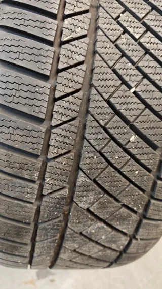 Neumáticos Invierno Continental 18