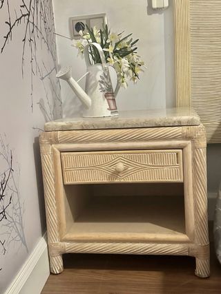 Mesita auxiliar ratán