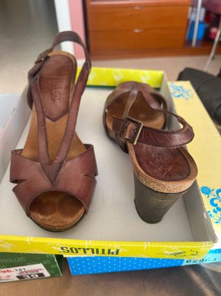Sandalias Pitillos Marrones Talla 39