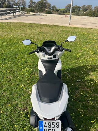Honda PCX 125 2025 Blanca